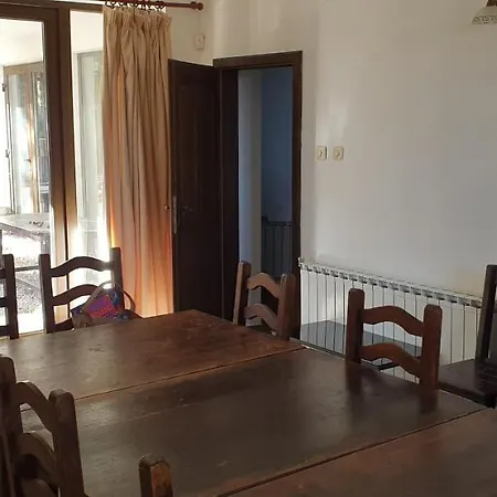 Ela Villa *